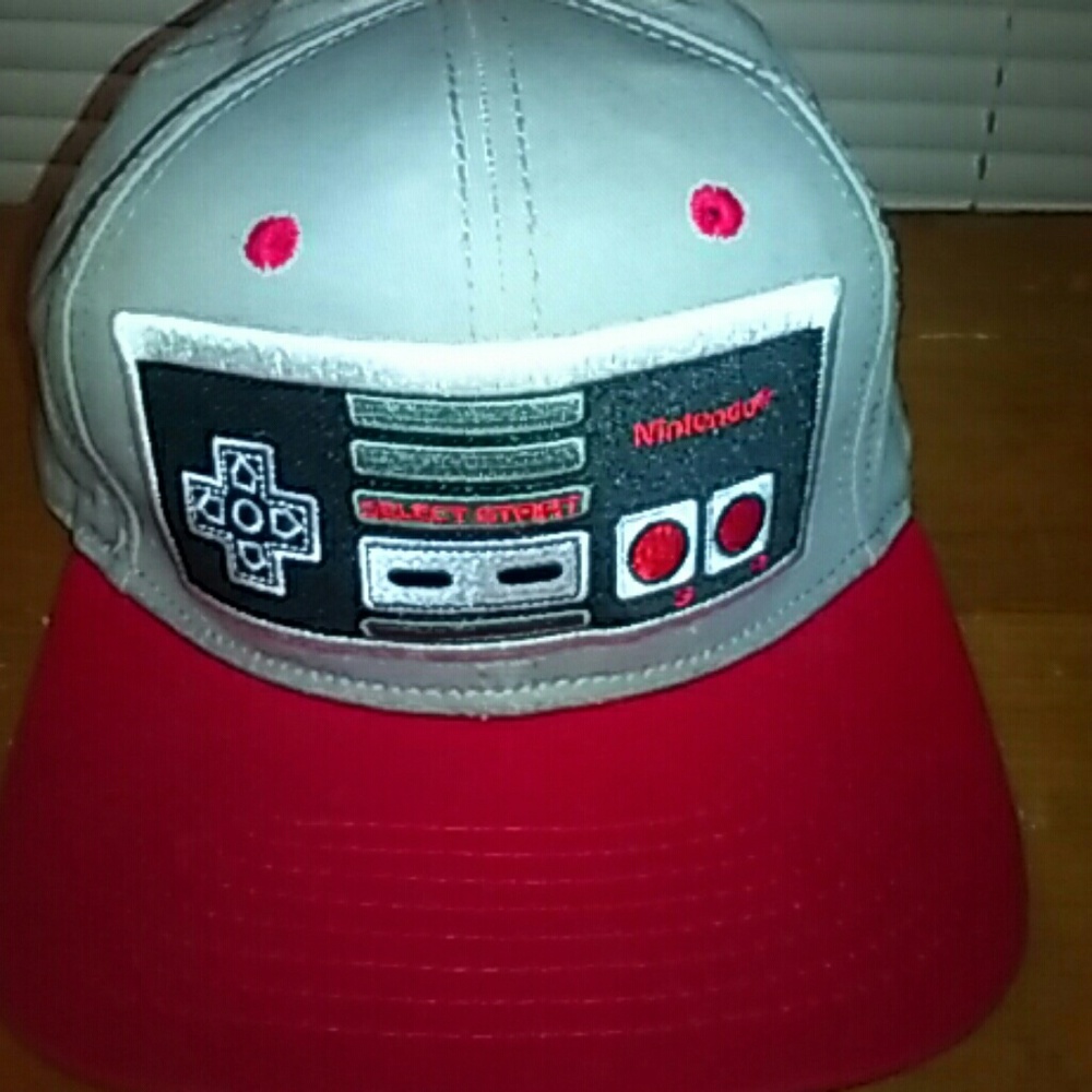 Nintendo hat - Picture 4 of 4
